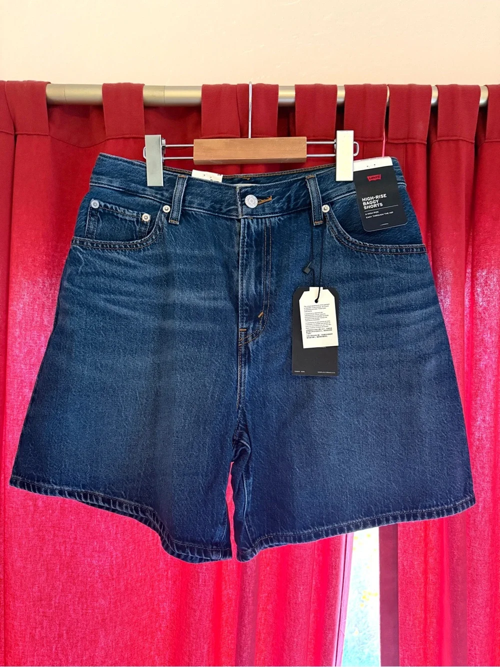 HIGH RISE BAGGY LIGHTWEIGHT WOMEN'S SHORTS, Size 28, Dark Wash